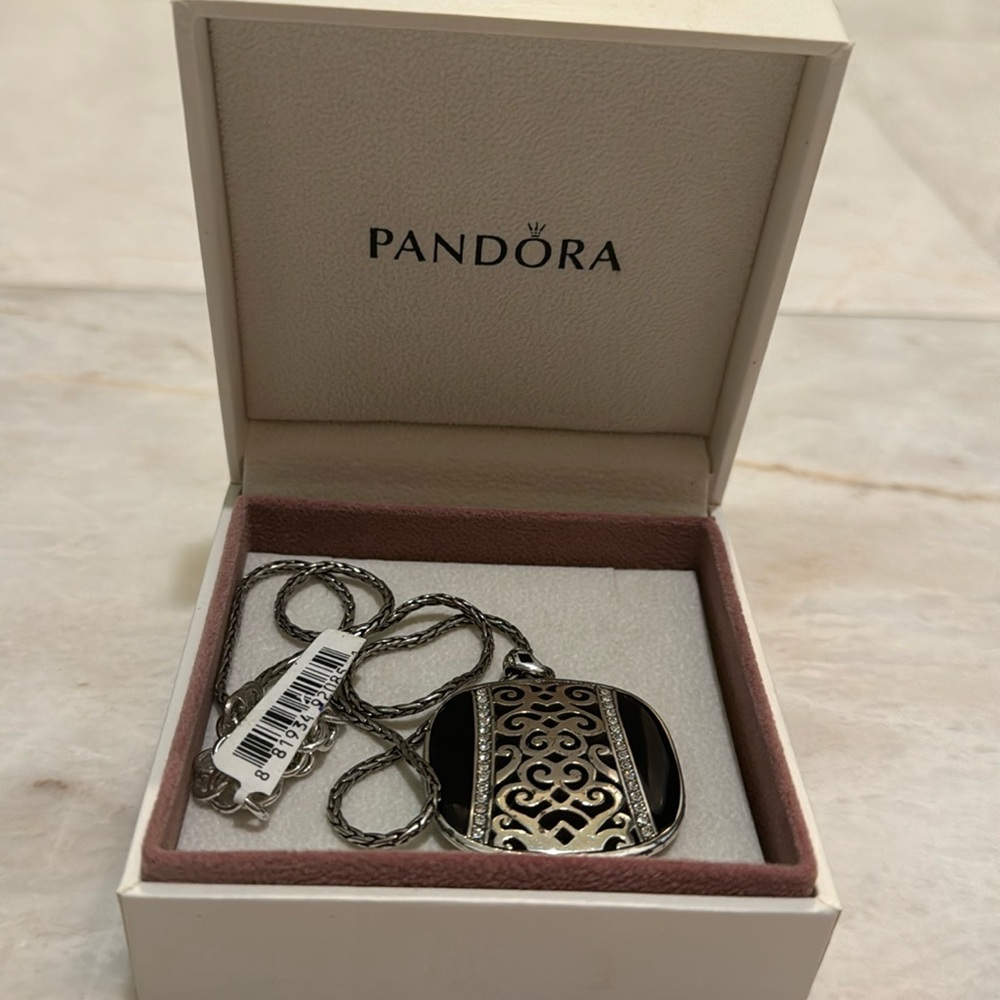 Pandora pendant necklace Shadow Play New with tags and box